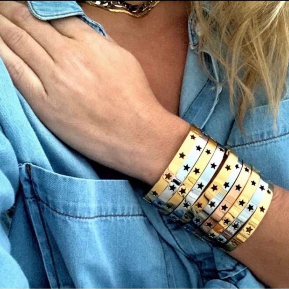 NEW Gold Stars Bangle Bracelet
